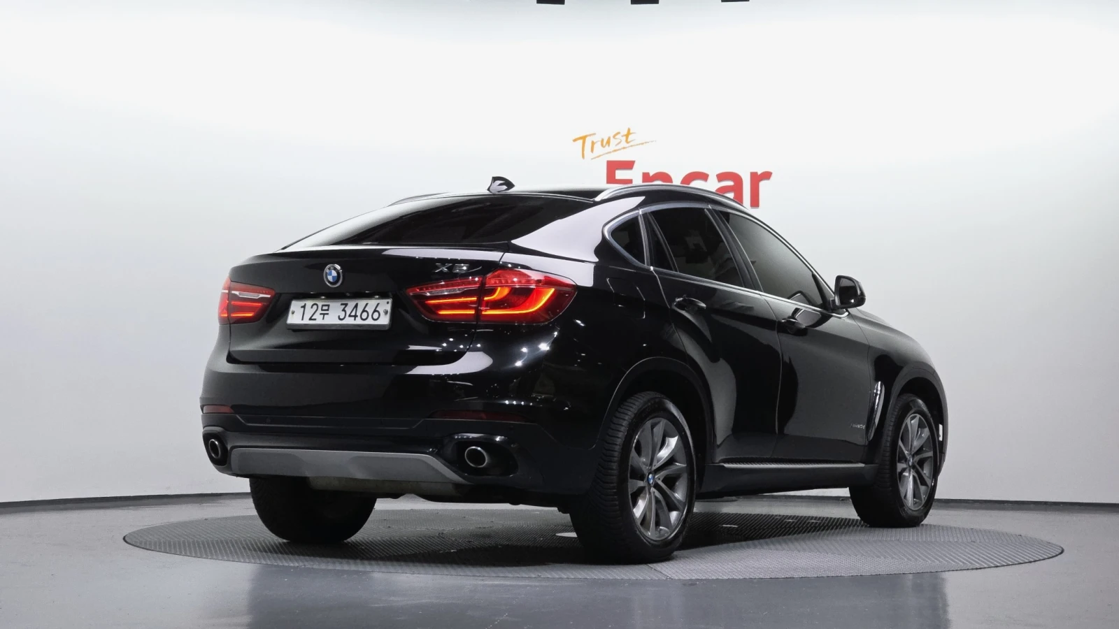 BMW X6 xDrive 30d | HUD | 360  камера | Панорама, снимка 2 - Автомобили и джипове - 55803654