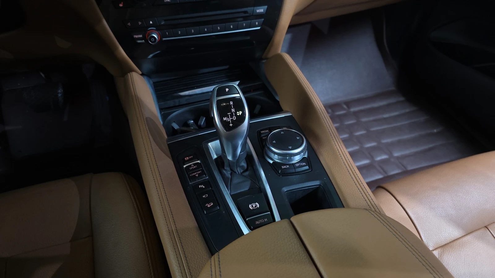 BMW X6 xDrive 30d | HUD | 360  камера | Панорама, снимка 9 - Автомобили и джипове - 55803654