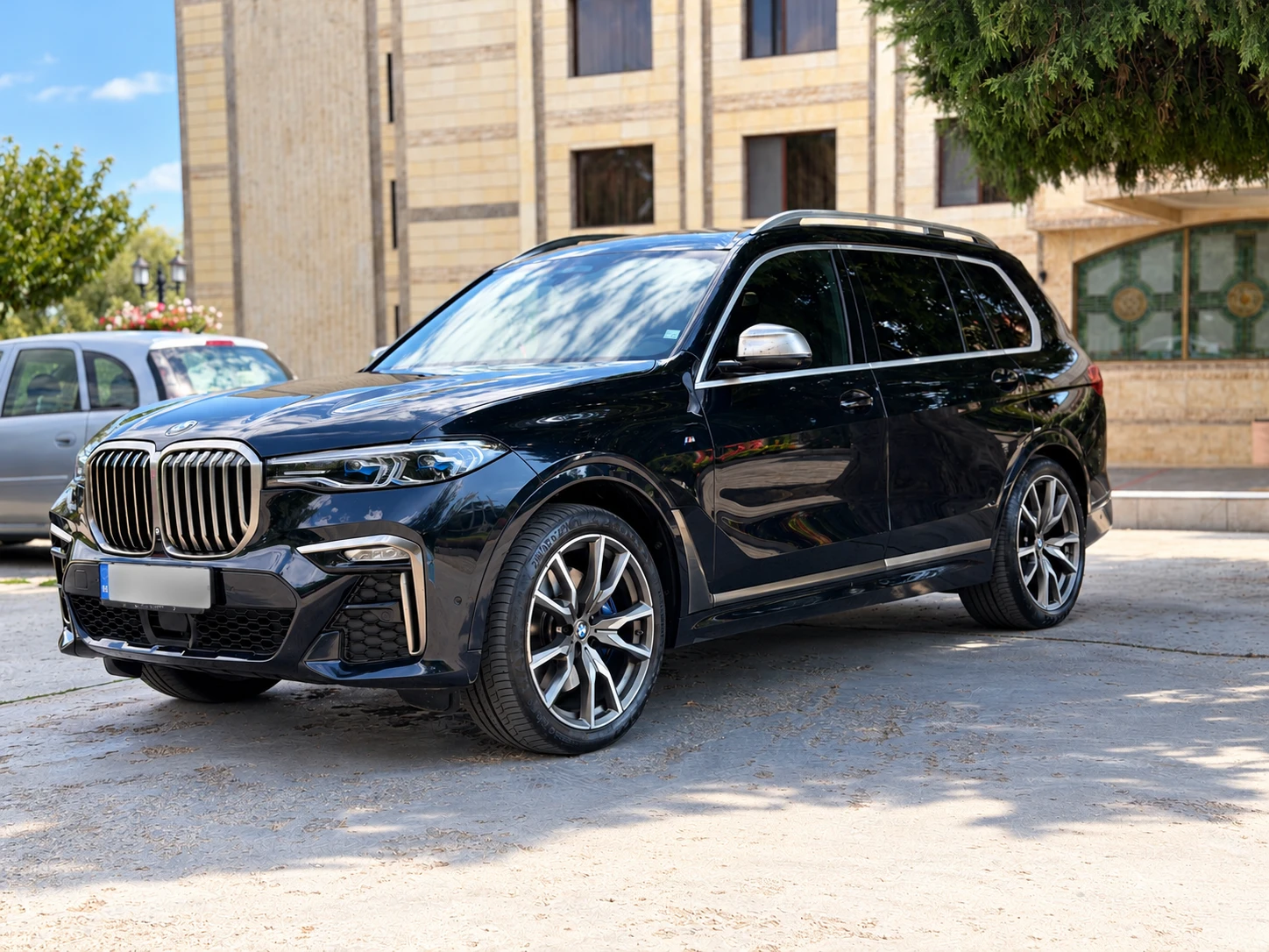 BMW X7 M50d Individual 6 + 1, снимка 3 - Автомобили и джипове - 56130447