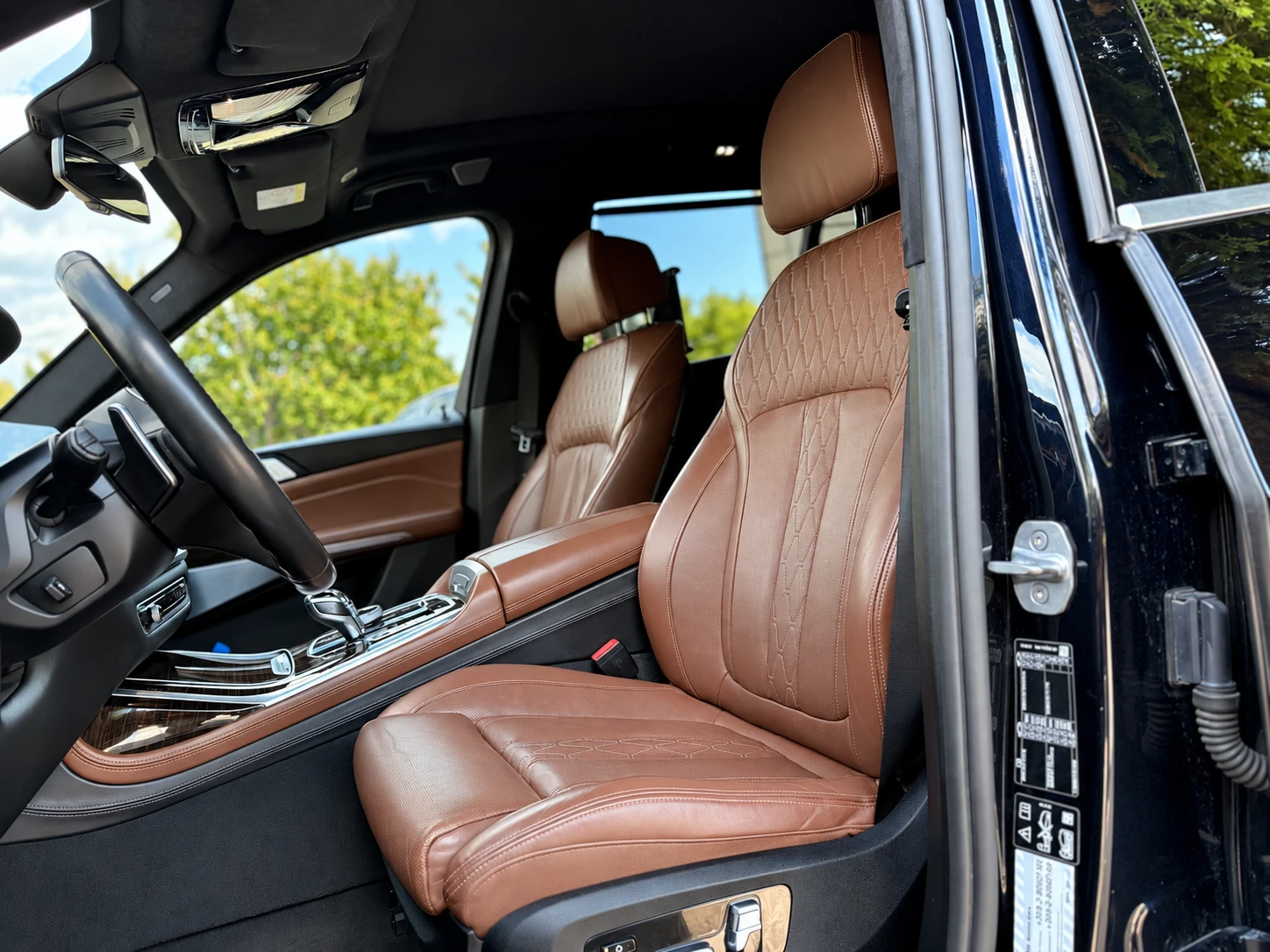 BMW X7 M50d Individual 6 + 1, снимка 10 - Автомобили и джипове - 56130447