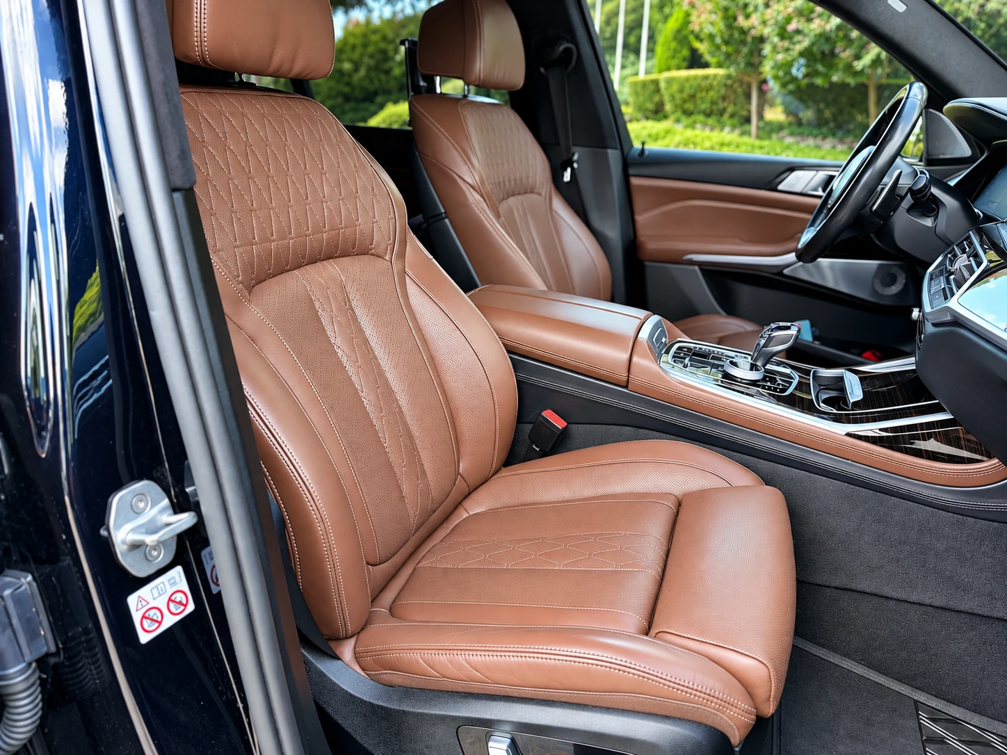 BMW X7 M50d Individual 6 + 1, снимка 5 - Автомобили и джипове - 56130447