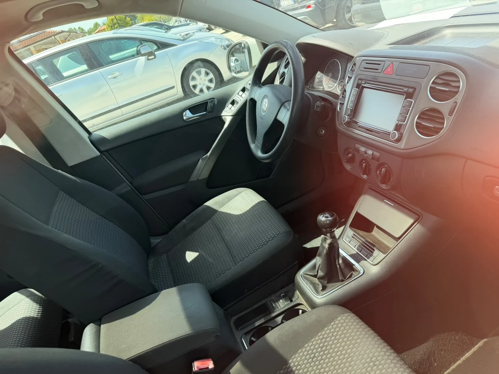 VW Tiguan 2.0 TDI 4х4 навигация панорама , снимка 7 - Автомобили и джипове - 56328750