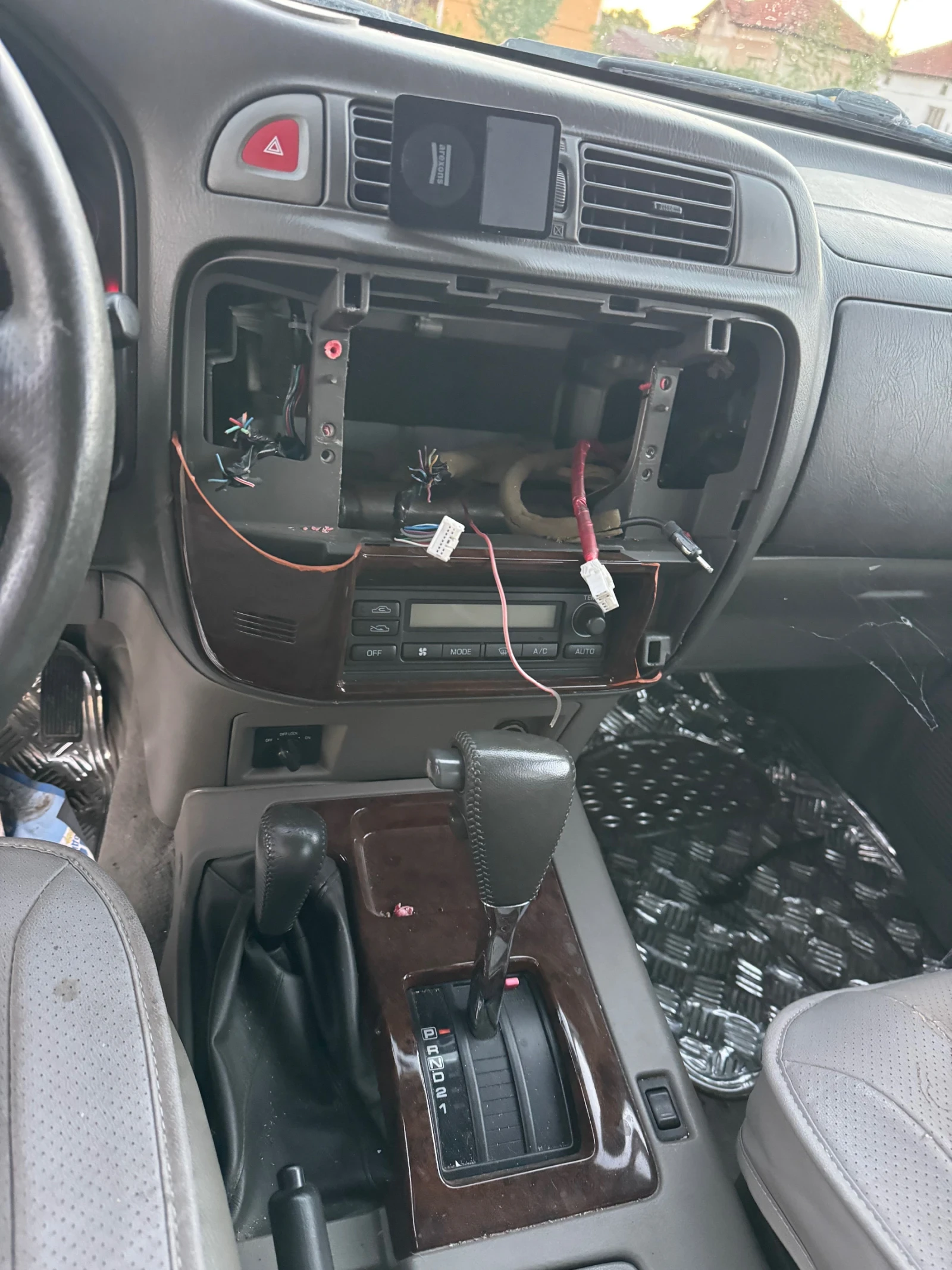 Nissan Patrol 3.0D, снимка 13 - Автомобили и джипове - 56331923
