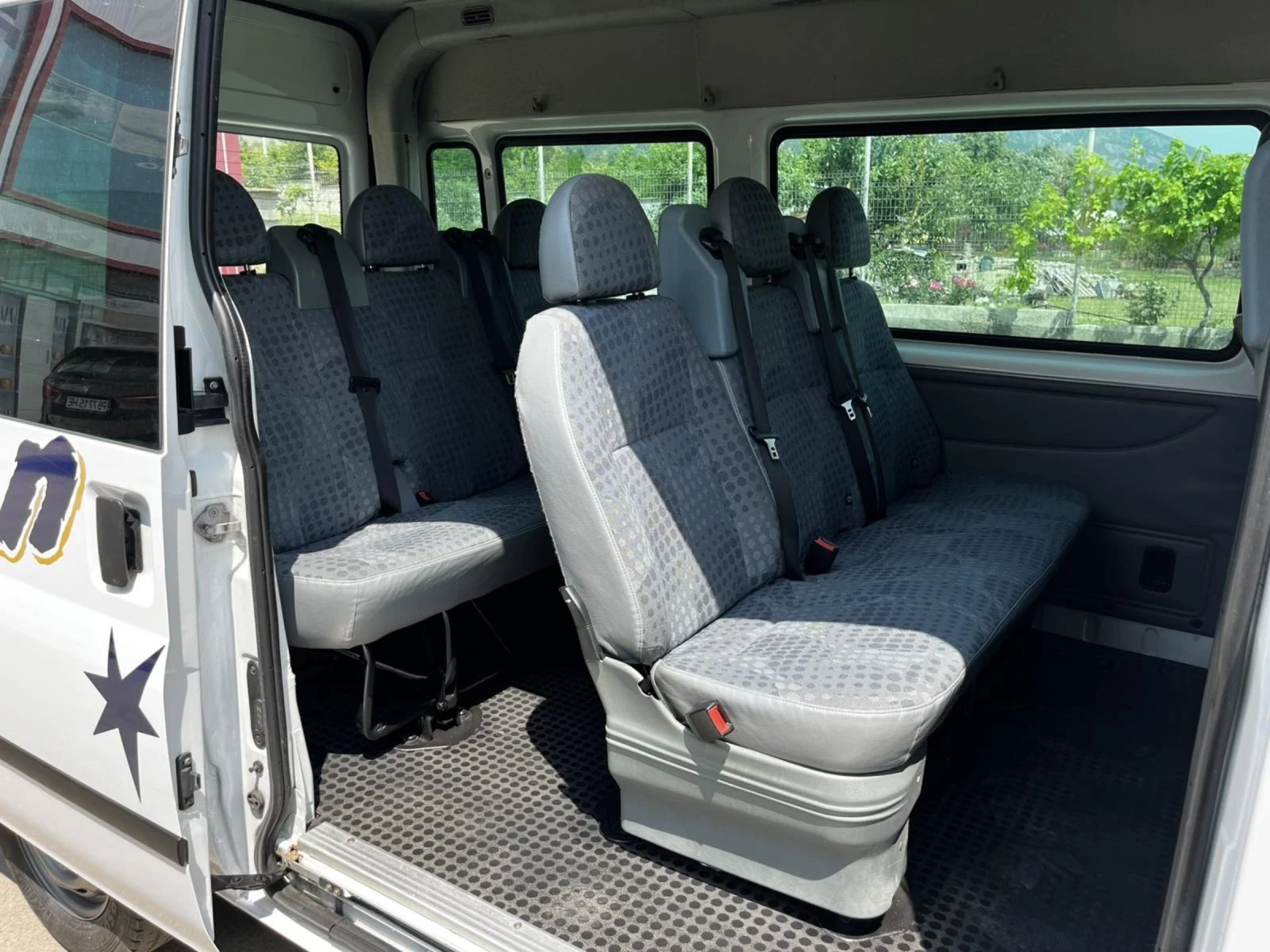 Ford Transit 2.2TDCI KLIMA 6SK. 9MES. LANG - изображение 6