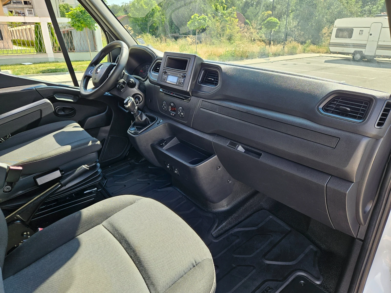 Renault Master 2.3 куб 170 коня 10 палета, снимка 10 - Бусове и автобуси - 55449366