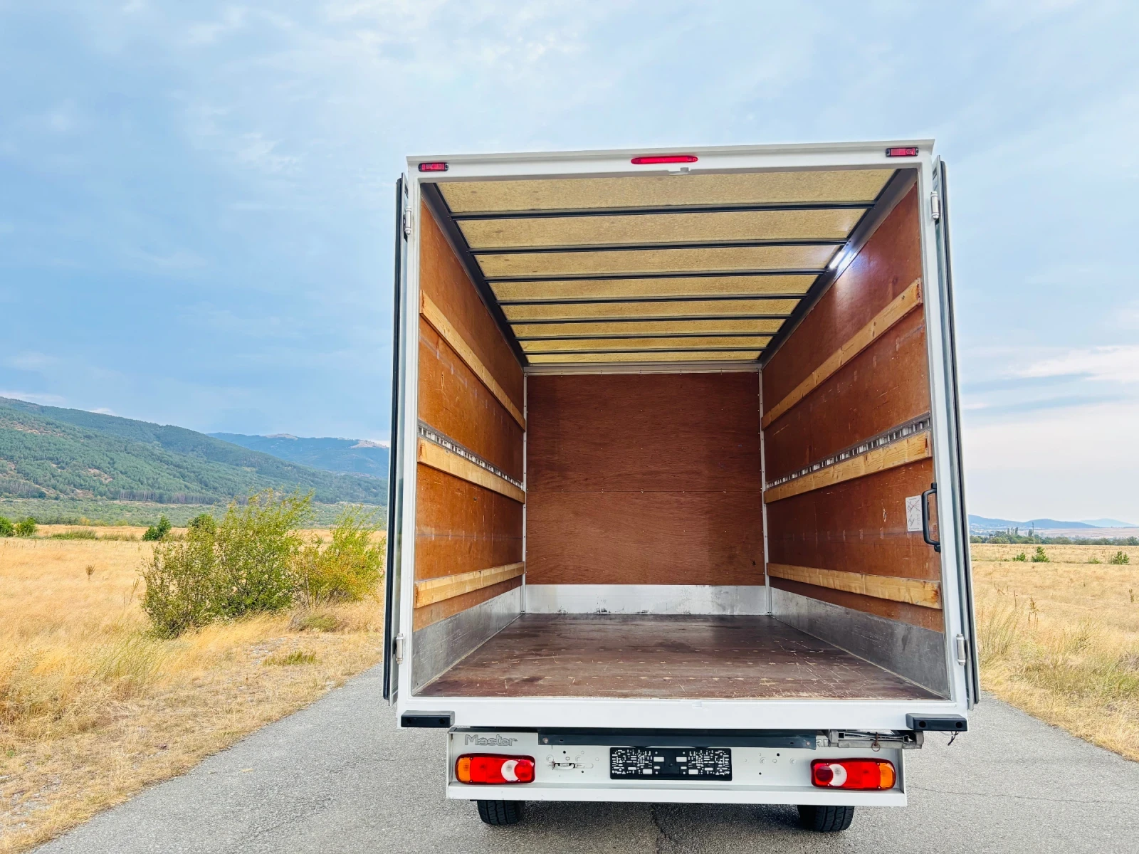 Renault Master 140000km!!!, снимка 9 - Бусове и автобуси - 56574130