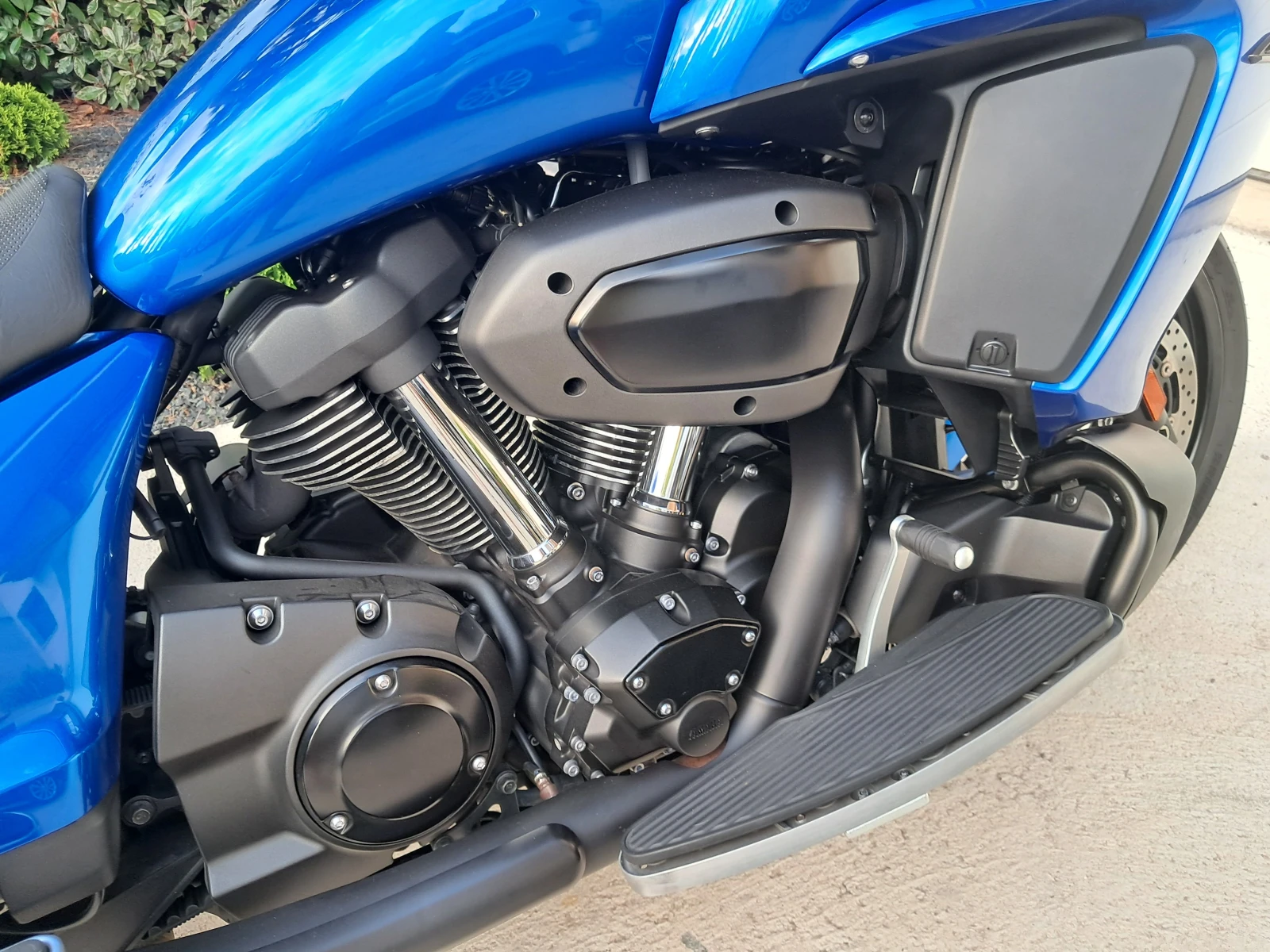 Yamaha XV 1900-ELUDER GT EDITION-11000 км.КАТО НОВ, снимка 9 - Мотоциклети и мототехника - 55855921