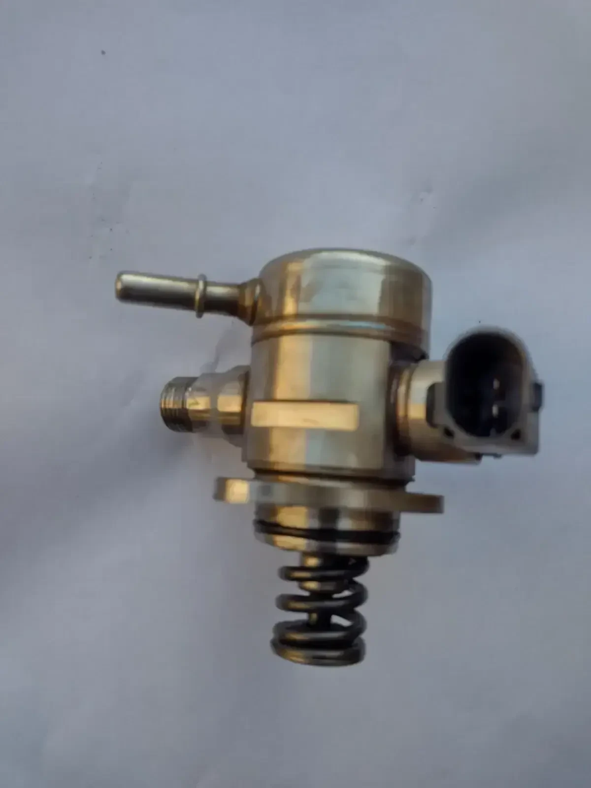 05E127027D ������� ����������� ����� ������ �������� �� VW T-ROC 1.5 TSI  Delphi  | Mobile.bg � ����������� 2