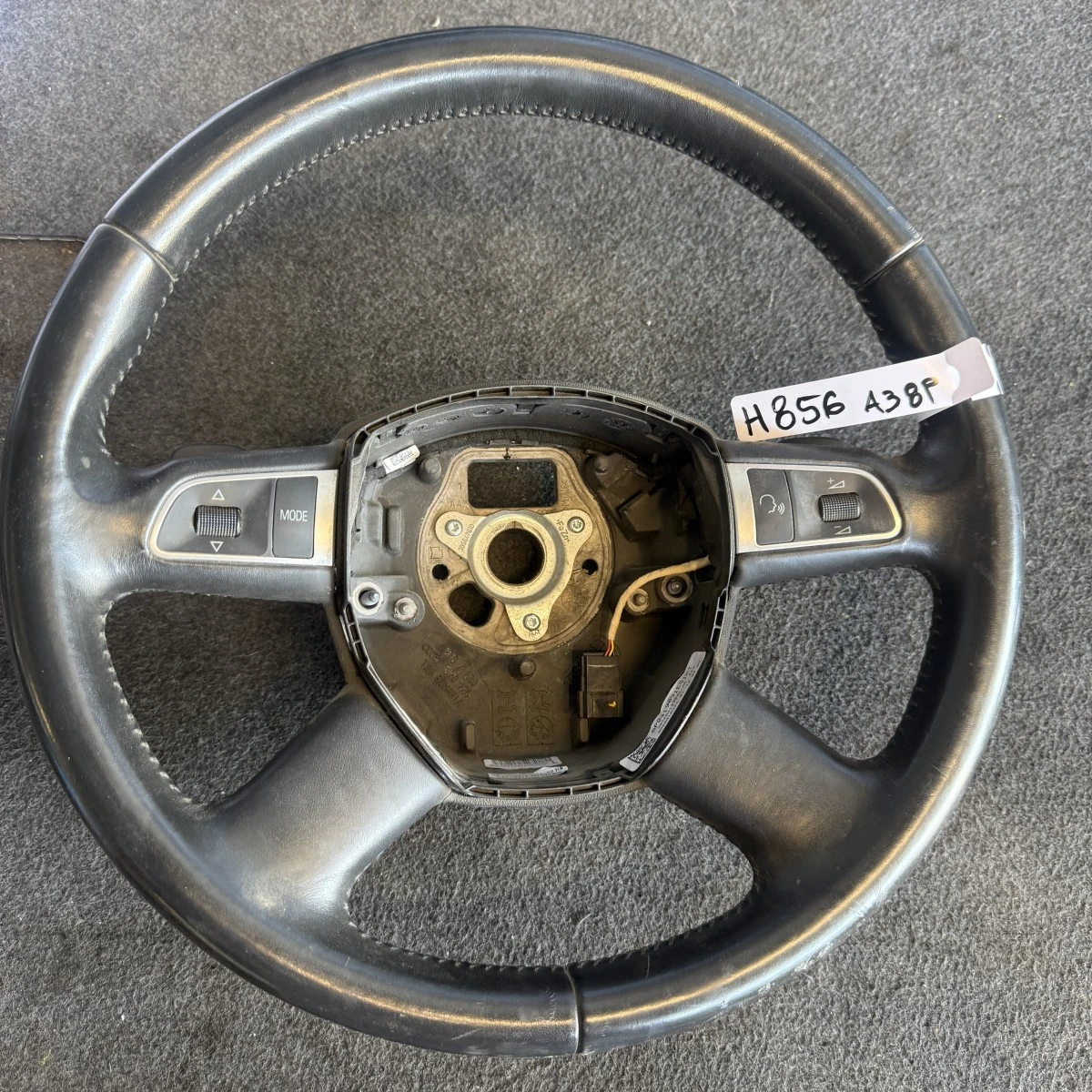 Четирилъчев мултиволан за Audi A3 8P A4 B8 A5 8T 8R0419091ES ном 856