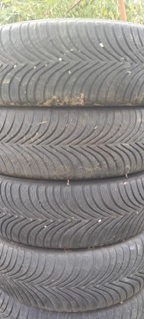 Гуми Зимни 205/60R16, снимка 1