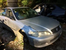 Honda Accord 1.8i, снимка 2