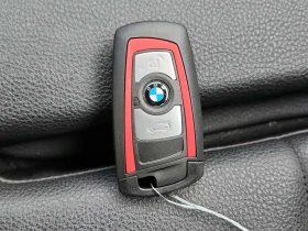 BMW 330 I xDrive| PANORAMA| CARFAX| , снимка 17