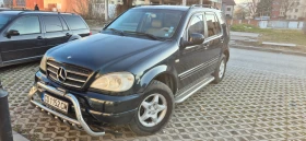  Mercedes-Benz 230