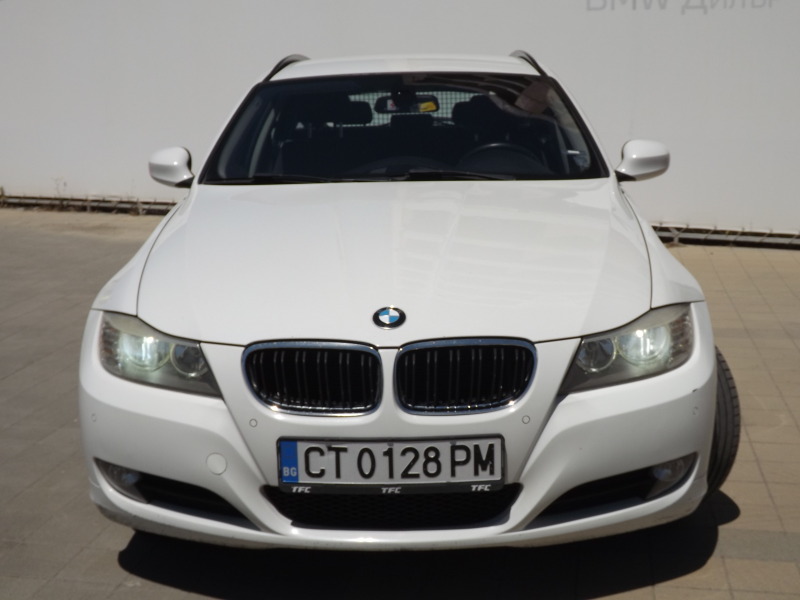 BMW 320, снимка 3 - Автомобили и джипове - 46432556