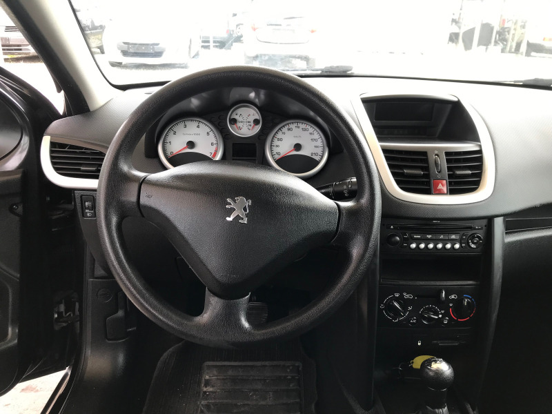 Peugeot 207 1, 4i 75 кс газ, снимка 7 - Автомобили и джипове - 46471109