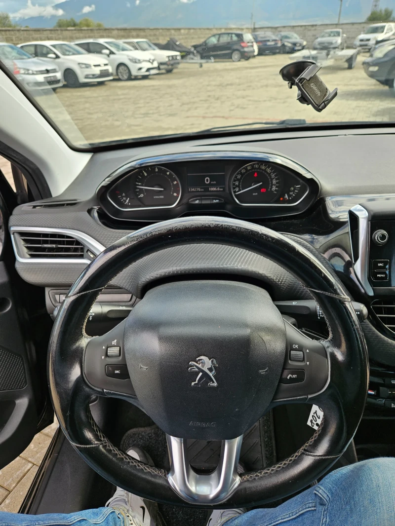 Peugeot 208 1.6дизел, снимка 10 - Автомобили и джипове - 47244595