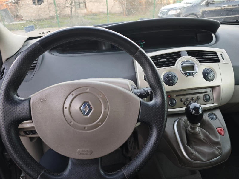 Renault Scenic 1.9 TDI   6+ 1, снимка 6 - Автомобили и джипове - 48827257