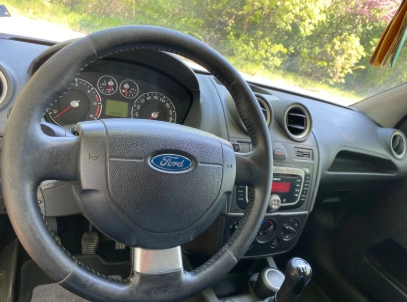 Ford Fiesta 1.4 TDCI, снимка 10 - Автомобили и джипове - 48827257