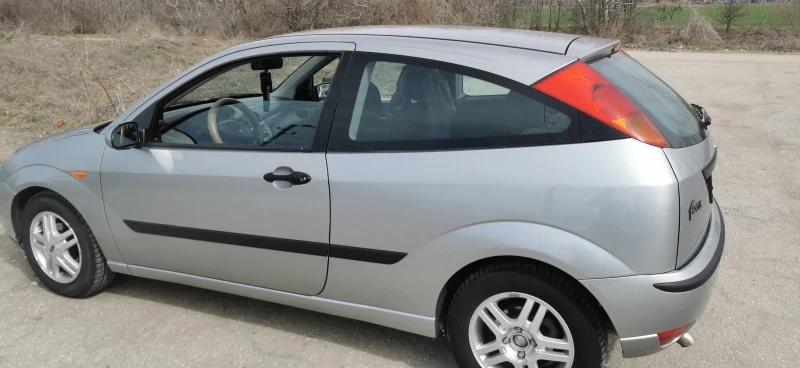 Ford Focus 1.8TDCI, снимка 10 - Автомобили и джипове - 49504188