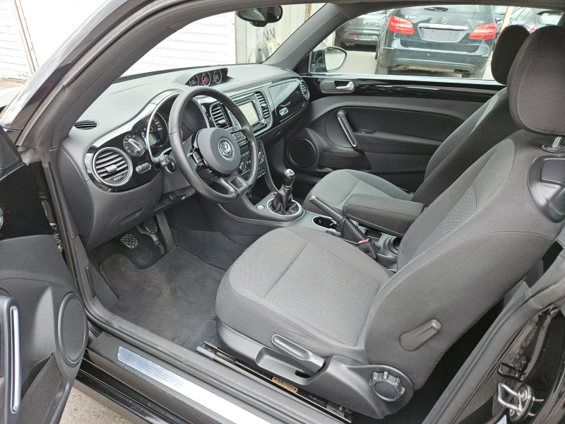 VW Beetle Maggiolino/1.6TDI/BLACK FRIDAY/LED/NAVI/БЛУТУТ/EU5, снимка 9 - Автомобили и джипове - 50485351