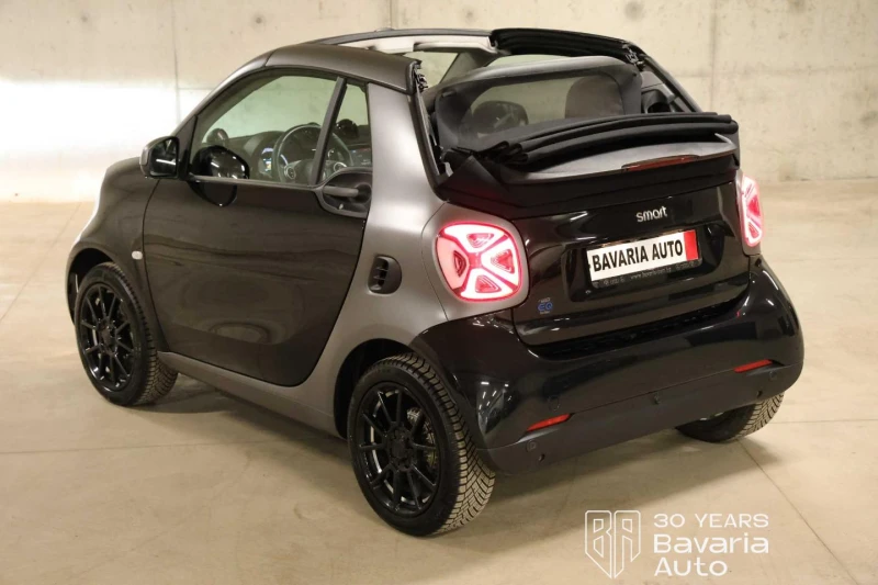 Smart Fortwo cabrio EQ Brabus Full LED, снимка 4 - Автомобили и джипове - 51255539