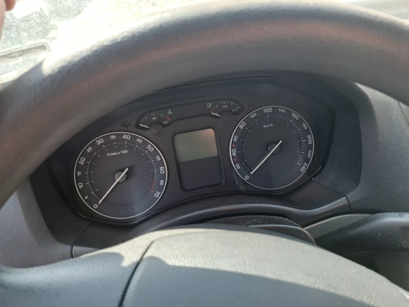 Skoda Octavia 2.0 fsi, снимка 7 - Автомобили и джипове - 52884748