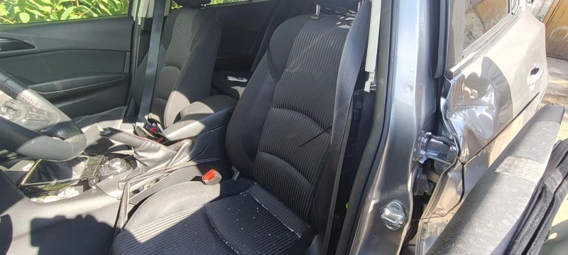 Mazda 3 2.0i 120кс BM PE, снимка 6 - Автомобили и джипове - 51563164