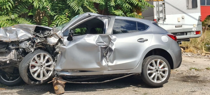 Mazda 3 2.0i 120кс BM PE, снимка 10 - Автомобили и джипове - 51563164