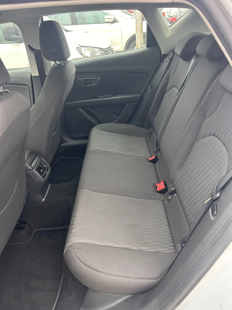 Seat Leon 1.6TDI NAVI EURO 5, снимка 10 - Автомобили и джипове - 51799001