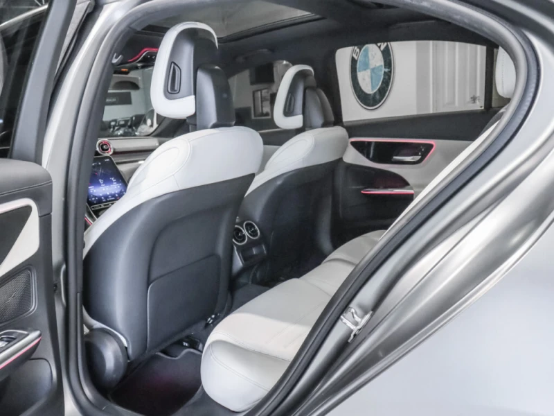 Mercedes-Benz C 300  AMG * 4Matic * Head-Up * , снимка 15 - Автомобили и джипове - 52936962