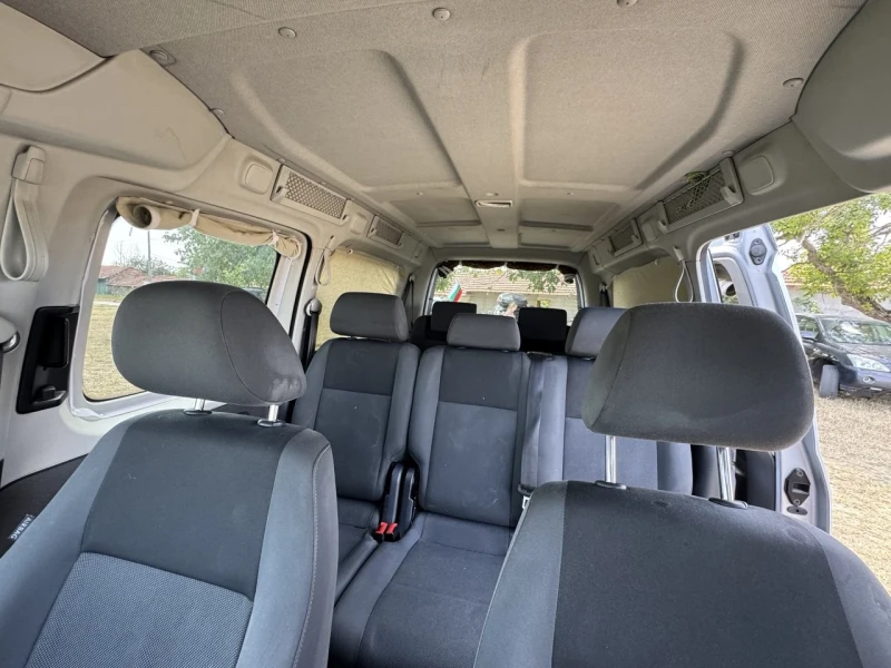 VW Caddy, снимка 8 - Автомобили и джипове - 52679694