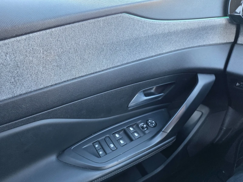 Peugeot 308 1.5D ALLURE , снимка 15 - Автомобили и джипове - 52828393