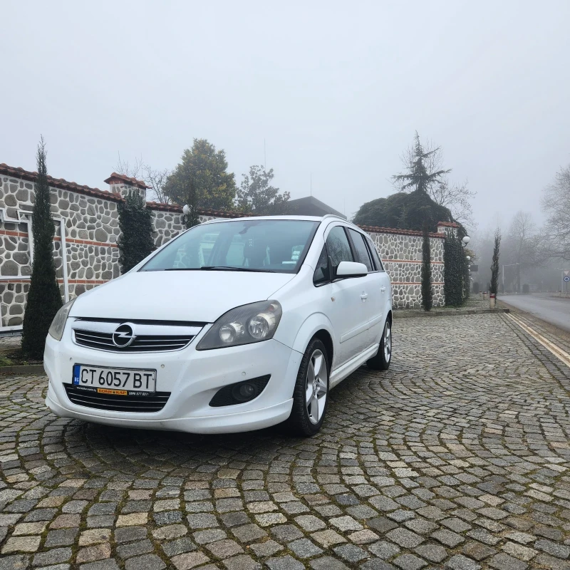 Opel Zafira 1.9 CDTI, снимка 3 - Автомобили и джипове - 53122029
