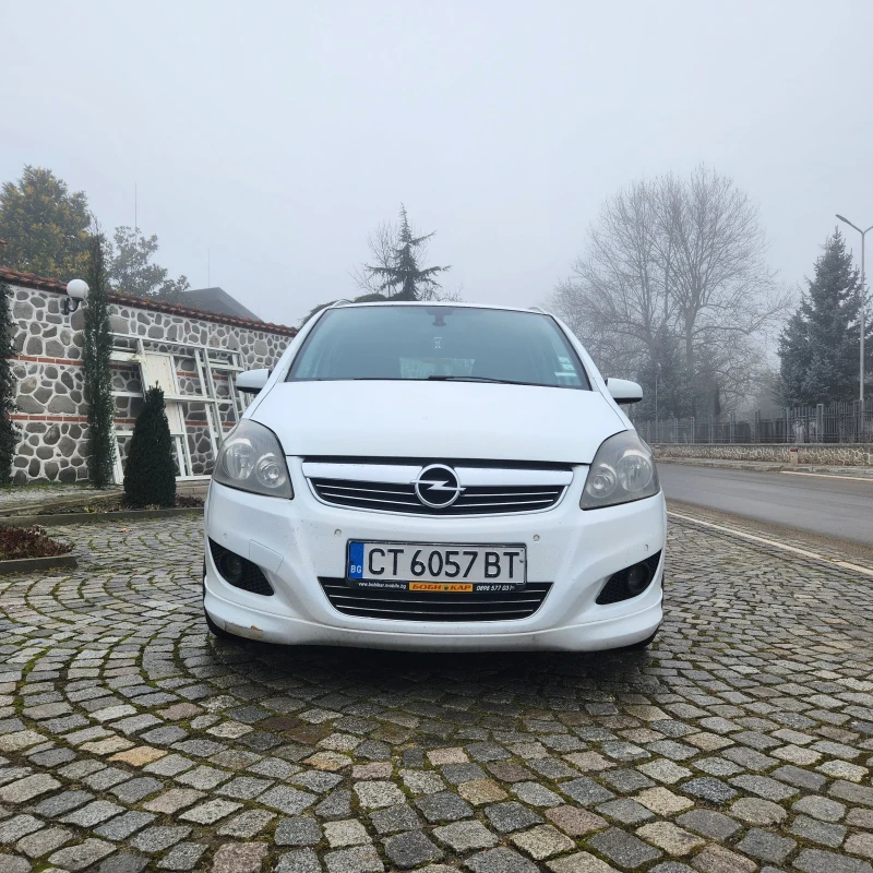 Opel Zafira 1.9 CDTI, снимка 2 - Автомобили и джипове - 53122029