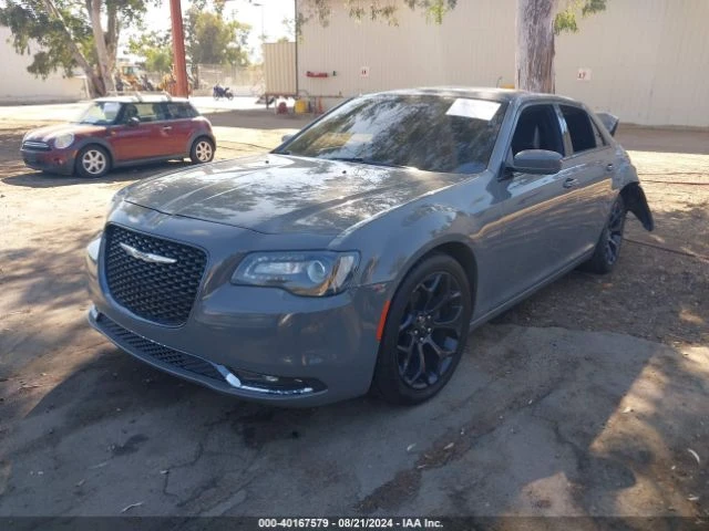 Chrysler 300c, снимка 2 - Автомобили и джипове - 47460459