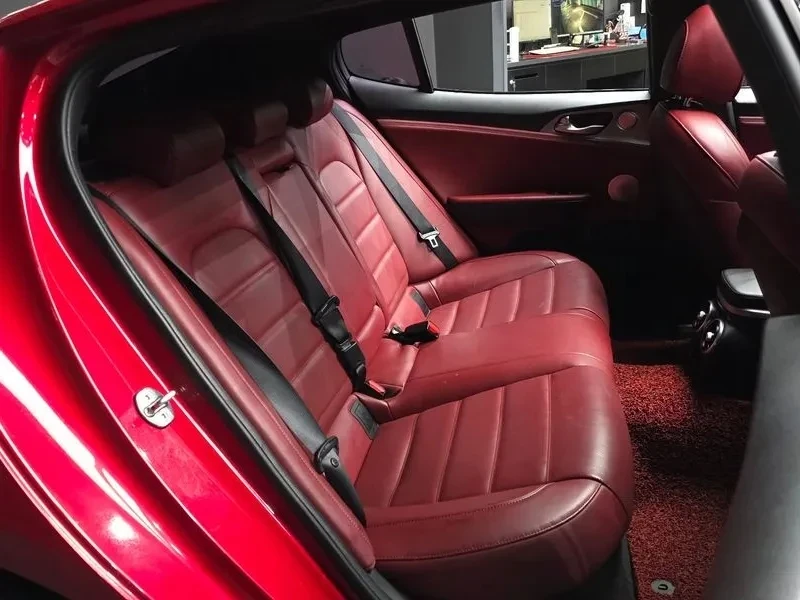 Kia Stinger ������� 3.3�  AWD GT | Mobile.bg � ����������� 12