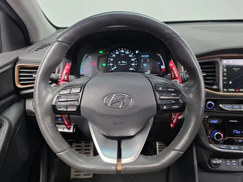 Hyundai Ioniq ELECTRIC Q, снимка 13 - Автомобили и джипове - 56656947