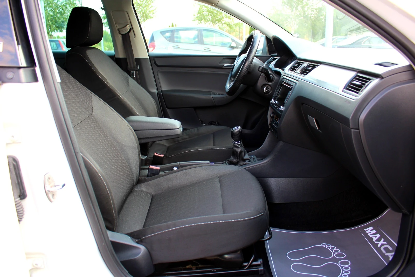 Skoda Rapid MONTE CARLO 1.6TDi СОБСТВЕН ЛИЗИНГ | Mobile.bg — изображение 14