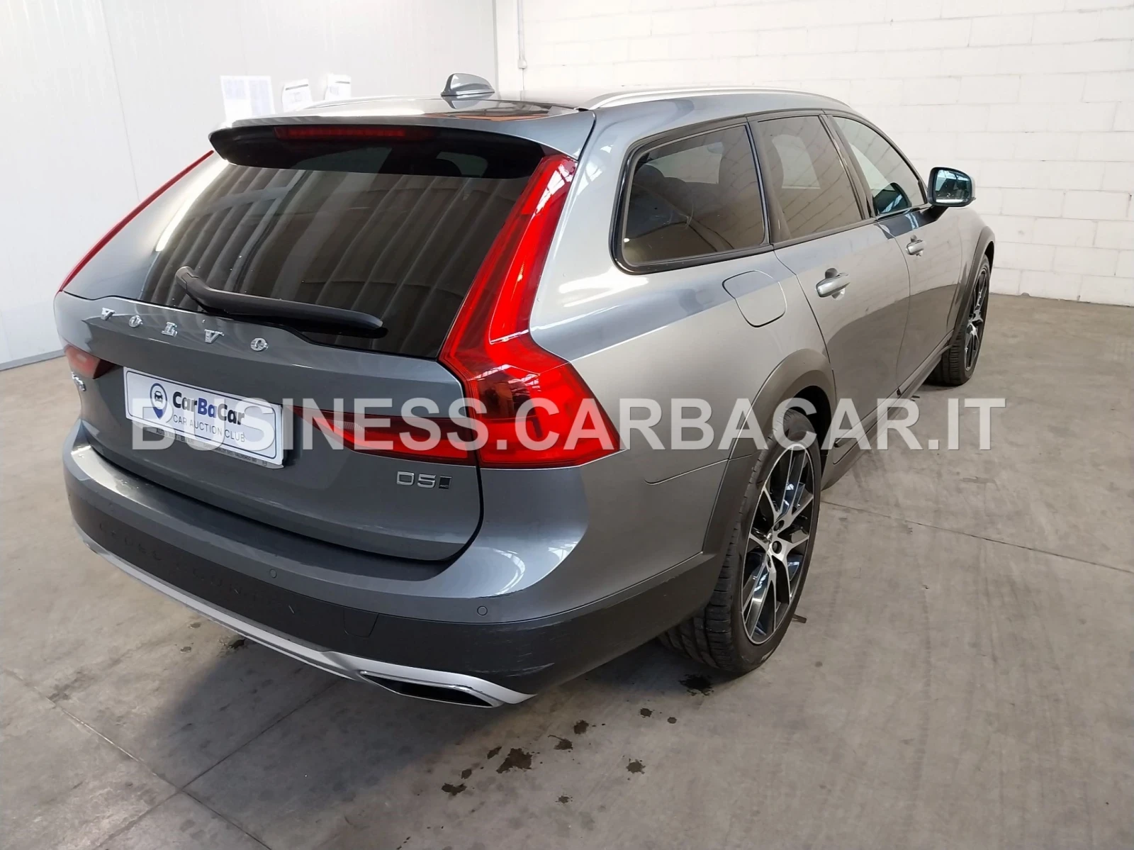 Volvo V90 Cross Country D5 Очакван внос - изображение 2