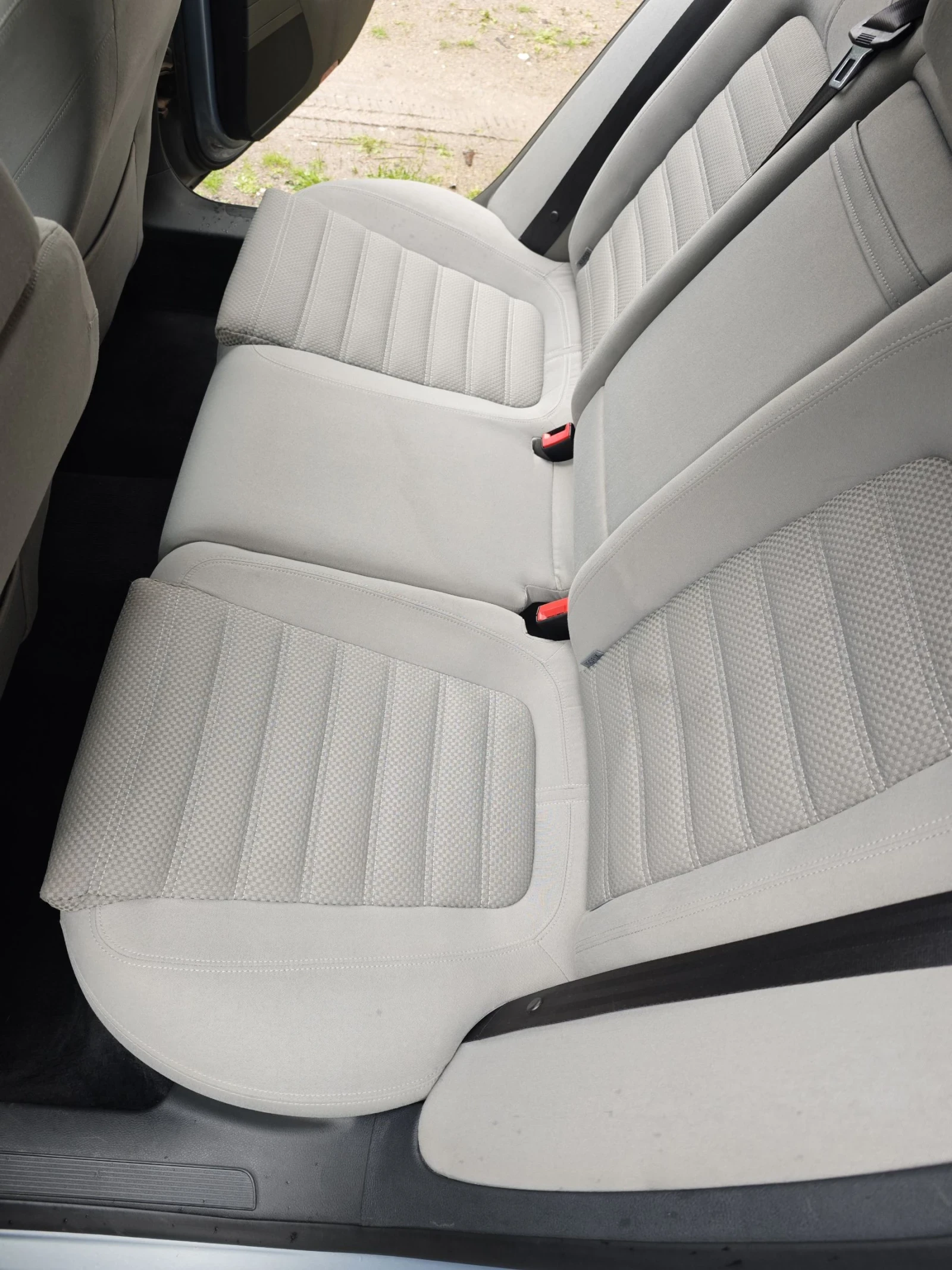 VW Passat 2.0 COMMON RAIL, снимка 14 - Автомобили и джипове - 53346325