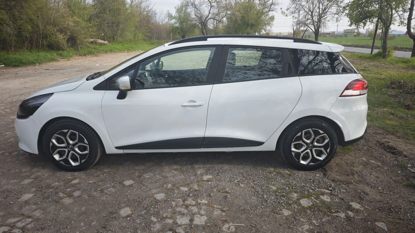 Renault Clio 1.5 DCI, снимка 5 - Автомобили и джипове - 53346325