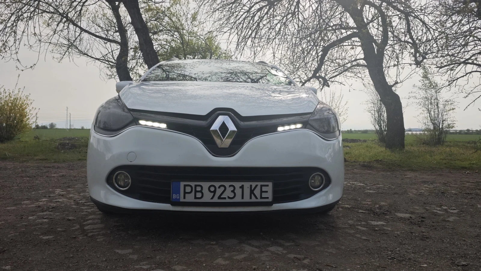 Renault Clio 1.5 DCI, снимка 3 - Автомобили и джипове - 53346325