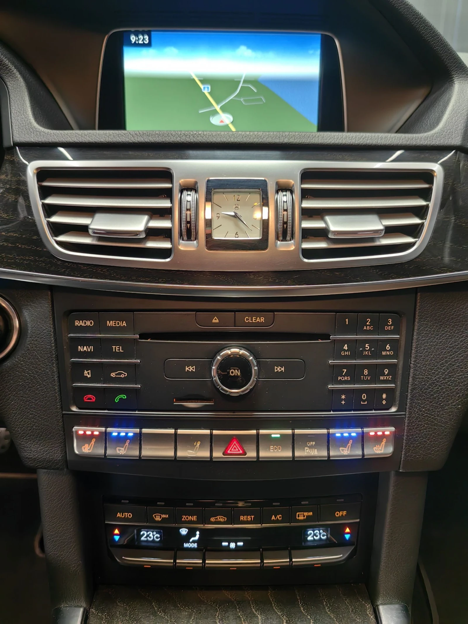 Mercedes-Benz E 350 BLUETEC* 4 MATIC* AMG PACK*  | Mobile.bg   11