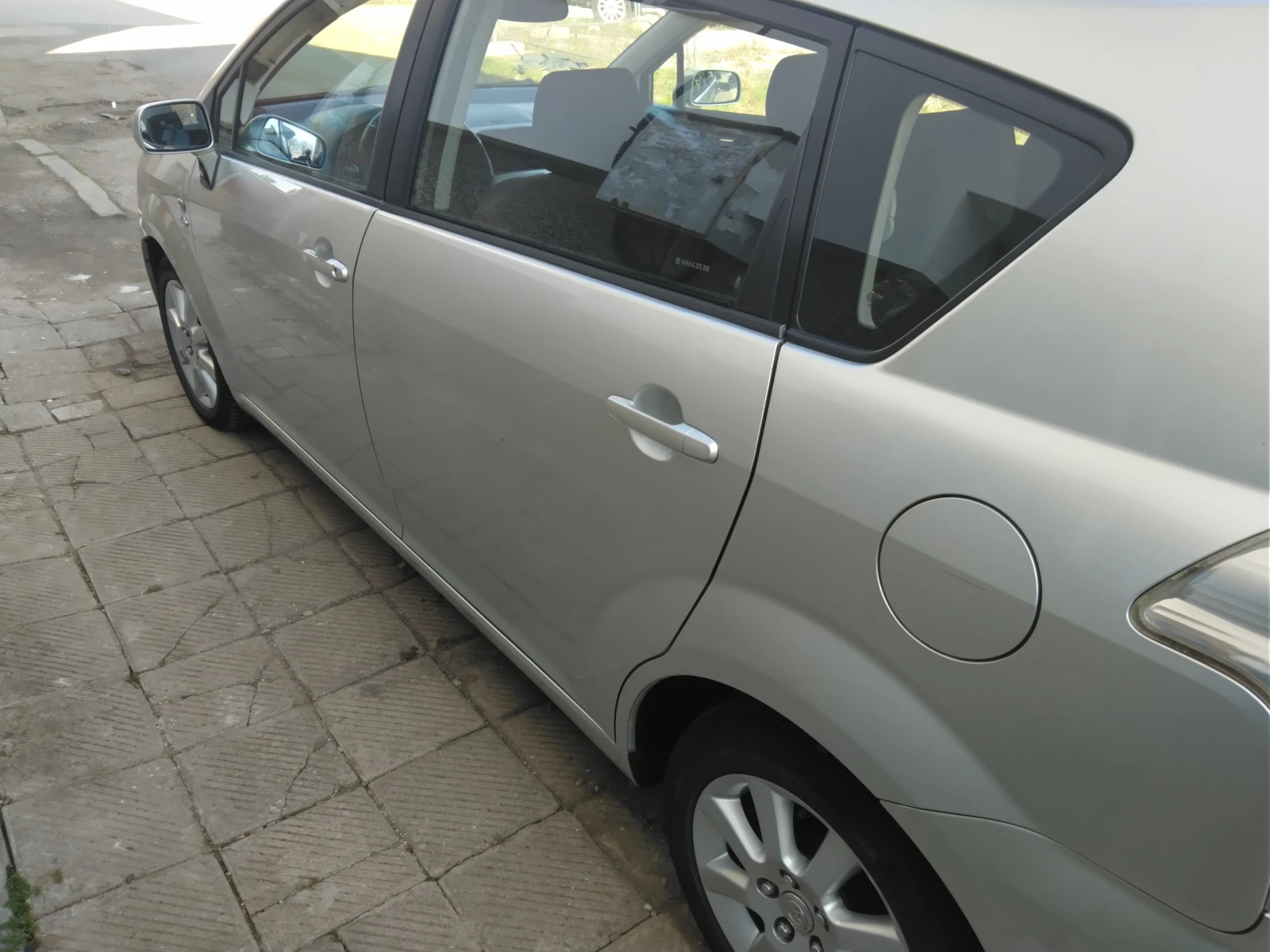 Toyota Corolla verso, снимка 8 - Автомобили и джипове - 53825726