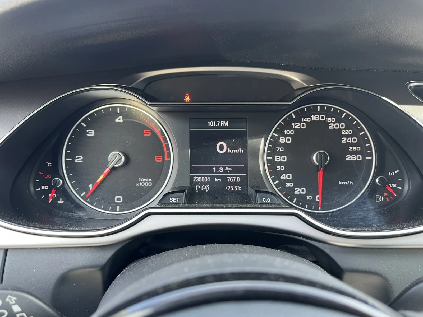 Audi A4 2.0/TDI/S-line/Quattro/Stronik, снимка 12 - Автомобили и джипове - 54113655