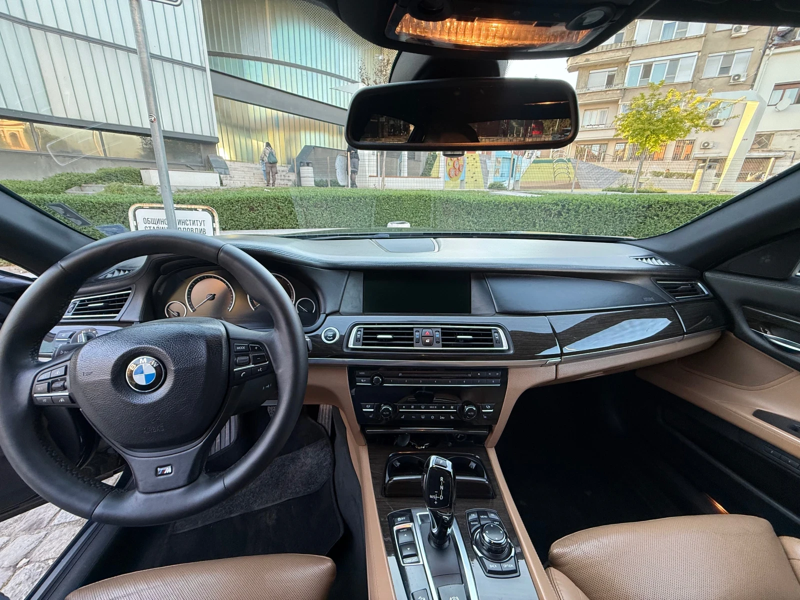 BMW 740 Full екстри, снимка 8 - Автомобили и джипове - 54308944