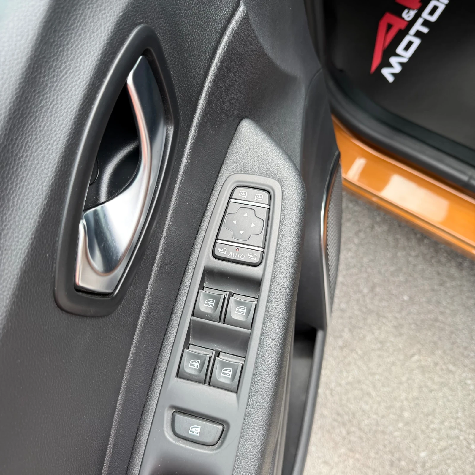 Renault Captur ГАЗ;1.3-131к.с.;Keyless-Go;МЪРТВА ТОЧКА;КАМЕРА, снимка 5 - Автомобили и джипове - 54596056