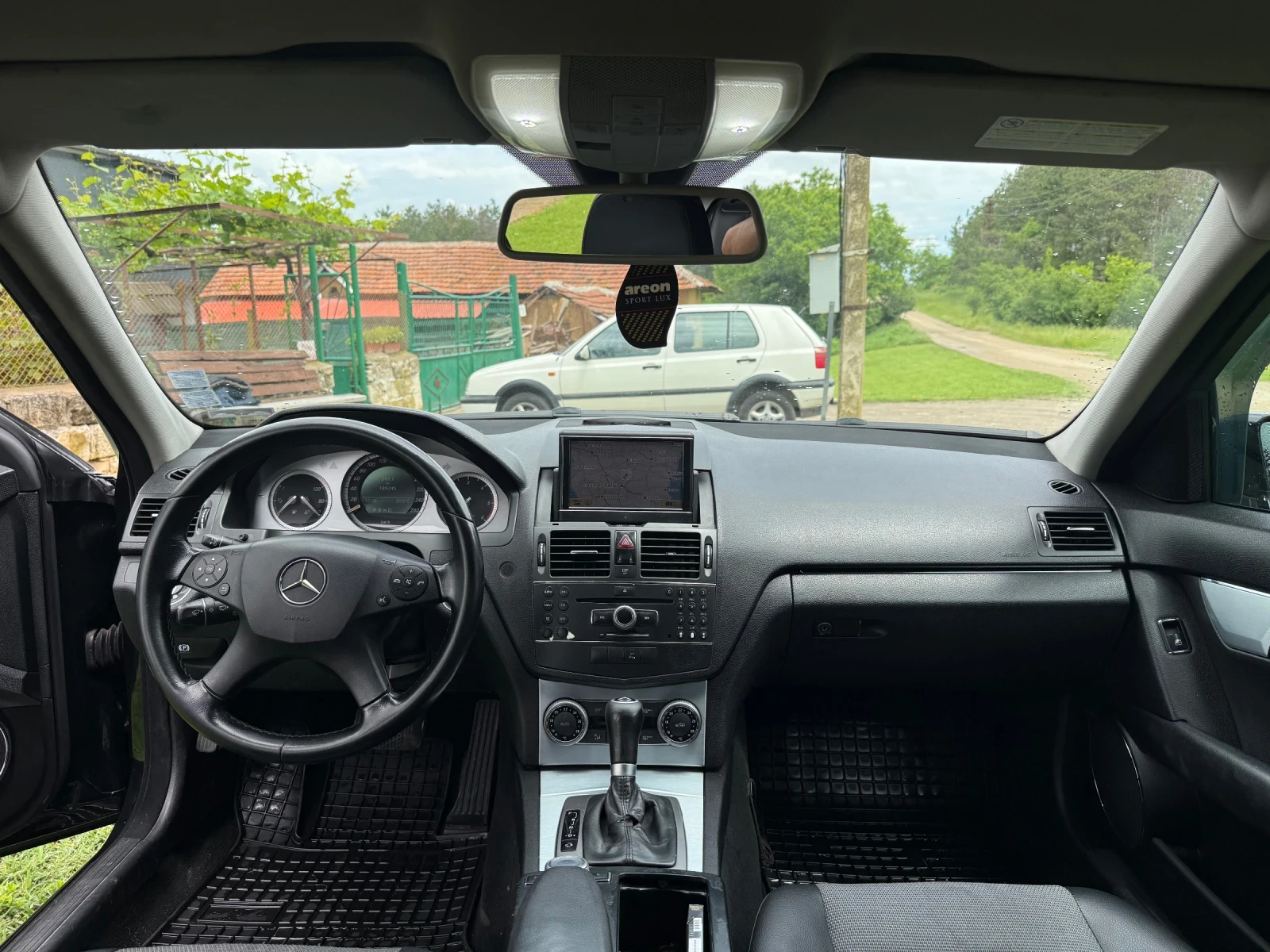 Mercedes-Benz C 320, снимка 5 - Автомобили и джипове - 54765718
