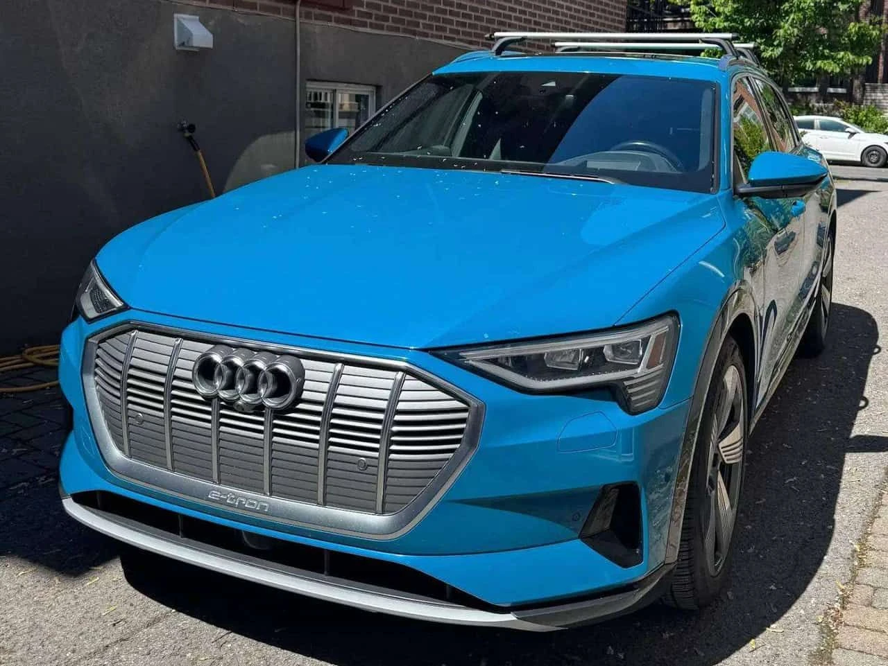 Audi E-Tron TECHNIK / 360 / B&O / ОБДУХВАНЕ / АВТОКРЕДИТ 
