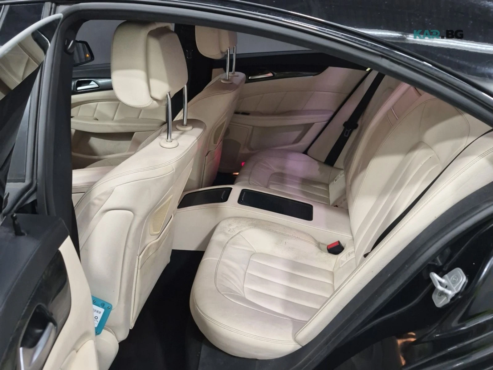 Mercedes-Benz CLS 550 4MATIC Автокредит Цена до България, снимка 11 - Автомобили и джипове - 54999754